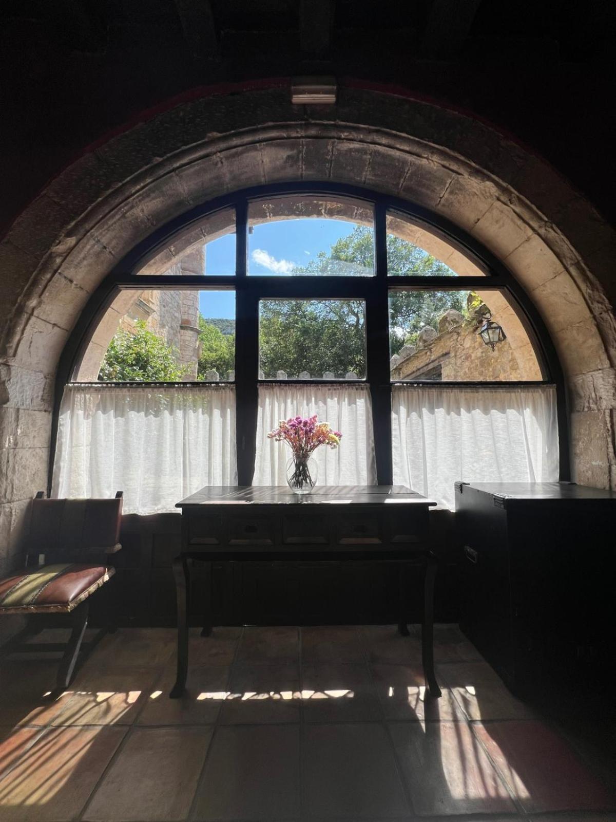 Palacio De Los Alvarado En Las Merindades El Ribero Luaran gambar
